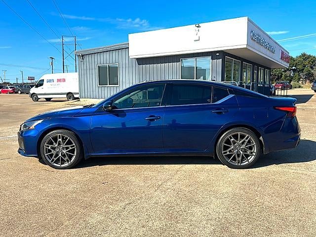 2023 Nissan Altima 2.0 SR Sedan