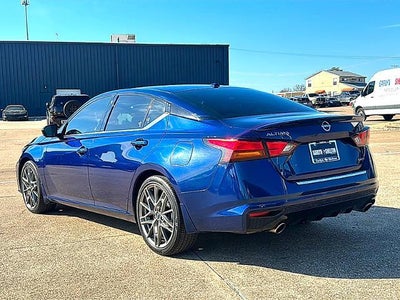 2023 Nissan Altima 2.0 SR Sedan