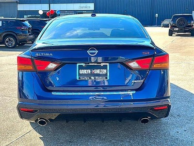 2023 Nissan Altima 2.0 SR Sedan