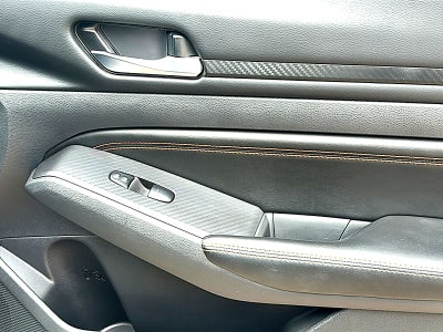 2022 Nissan Altima SR FWD