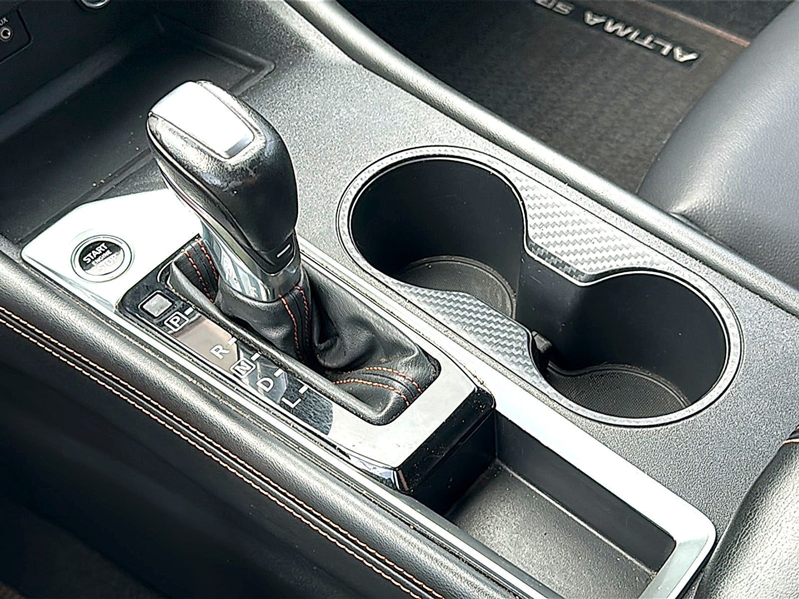 2022 Nissan Altima SR FWD