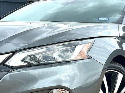 2022 Nissan Altima SR FWD