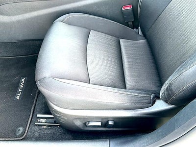 2024 Nissan Altima 2.5 SV Sedan