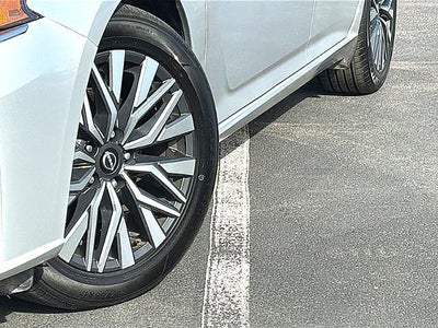 2024 Nissan Altima 2.5 SV Sedan