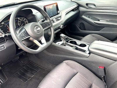 2024 Nissan Altima 2.5 SV Sedan