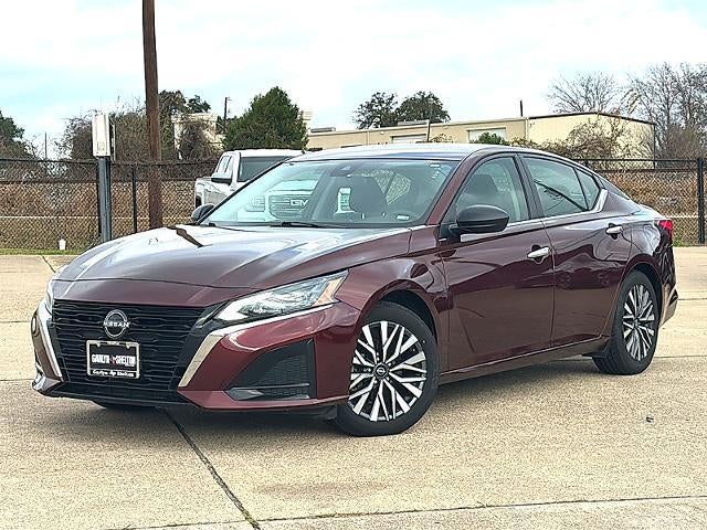 2024 Nissan Altima 2.5 SV Sedan