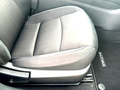 2024 Nissan Altima 2.5 SV Sedan