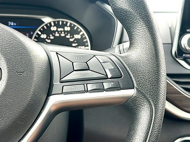 2024 Nissan Altima 2.5 SV Sedan