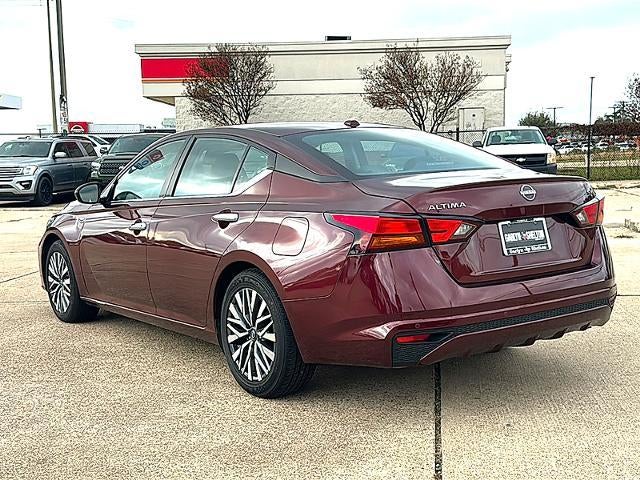 2024 Nissan Altima 2.5 SV Sedan