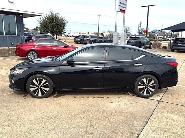 2022 Nissan Altima 2.5 SV Sedan