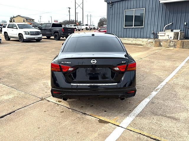 2022 Nissan Altima 2.5 SV Sedan