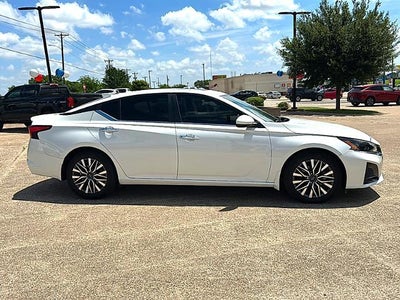 2024 Nissan Altima 2.5 SV Sedan