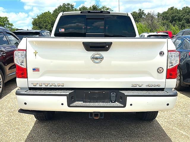2021 Nissan Titan 4x4 Crew Cab SV