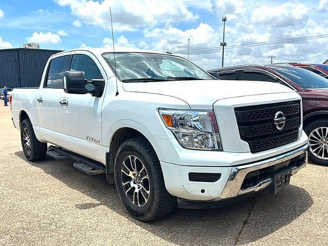 2021 Nissan Titan 4x4 Crew Cab SV