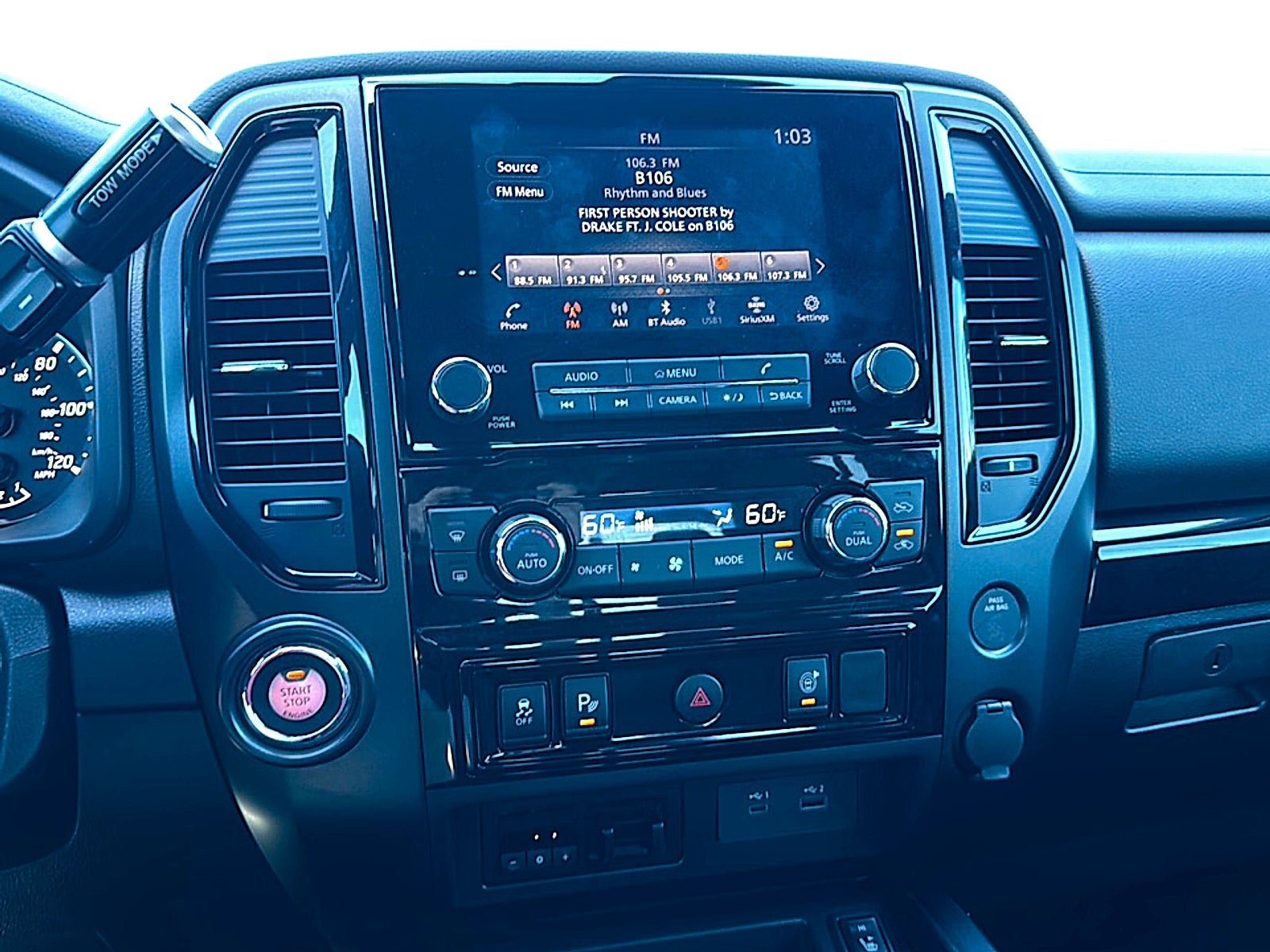 2023 Nissan TITAN Crew Cab SV 4x2