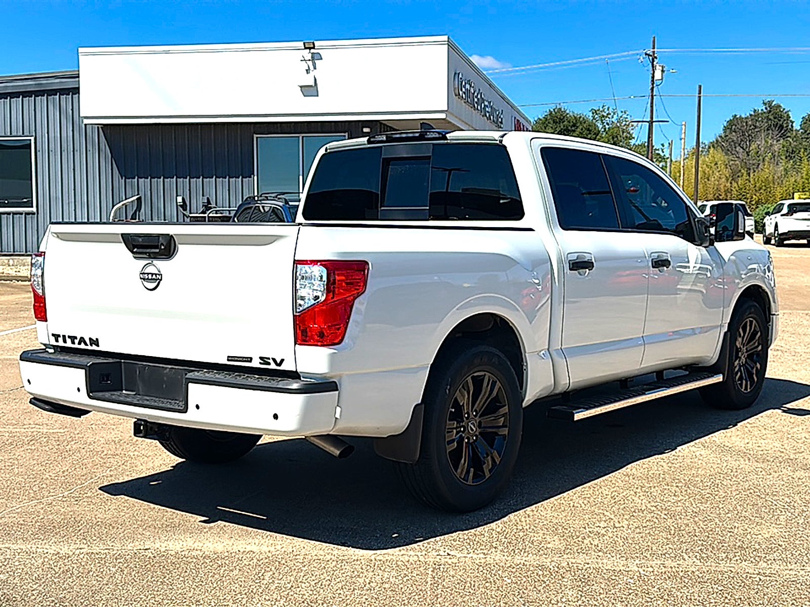 2023 Nissan TITAN Crew Cab SV 4x2