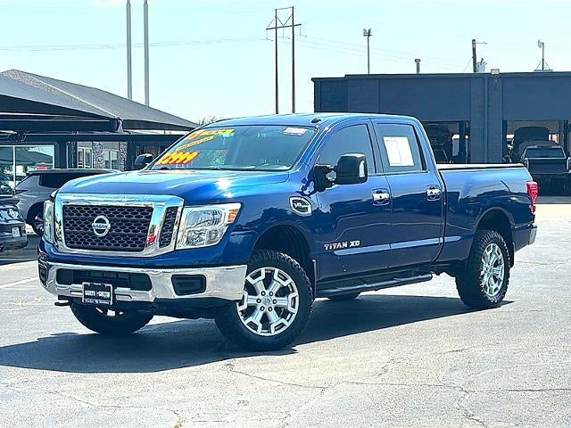 2017 Nissan Titan XD 4x4 Gas Crew Cab SV