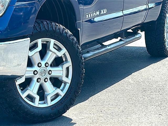 2017 Nissan Titan XD 4x4 Gas Crew Cab SV