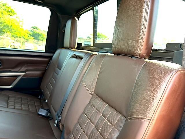 2022 Nissan Titan XD 4x4 Crew Cab Platinum Reserve