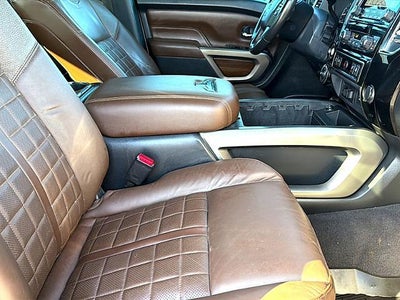 2022 Nissan Titan XD 4x4 Crew Cab Platinum Reserve