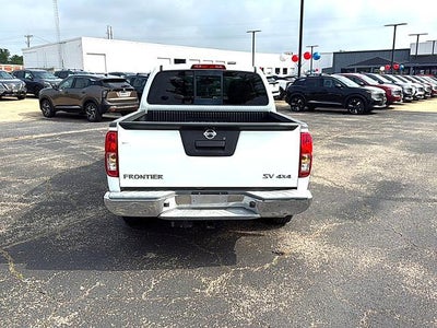 2016 Nissan Frontier 4WD Crew Cab SWB Auto SV
