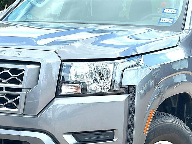 2024 Nissan Frontier Crew Cab 4x2 SV