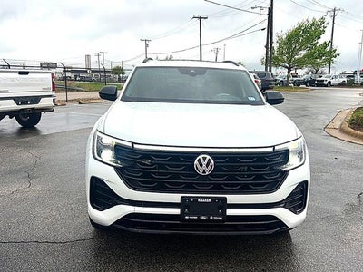 2025 Volkswagen Atlas Cross Sport 2.0T SEL R-Line Black 4MOTION