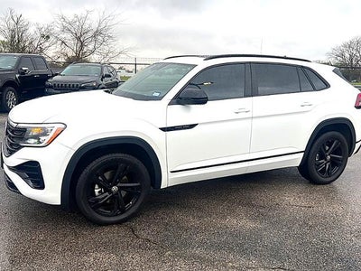 2025 Volkswagen Atlas Cross Sport 2.0T SEL R-Line Black 4MOTION