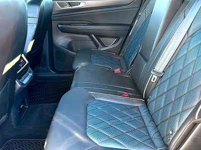 2024 Volkswagen Atlas Cross Sport 2.0T SEL Premium R-Line 4MOTION