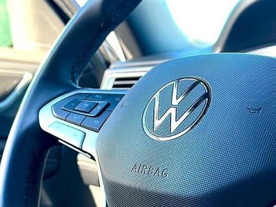 2024 Volkswagen Atlas Cross Sport 2.0T SEL Premium R-Line 4MOTION