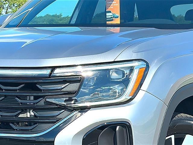 2024 Volkswagen Atlas Cross Sport 2.0T SE w/Technology FWD