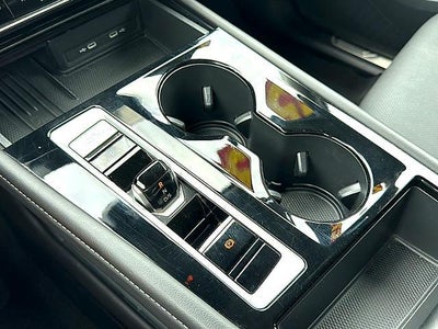2025 Volkswagen Atlas 2.0T SE w/Technology FWD