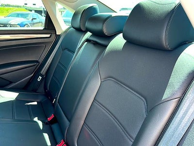2020 Volkswagen Passat 2.0T R-Line Auto