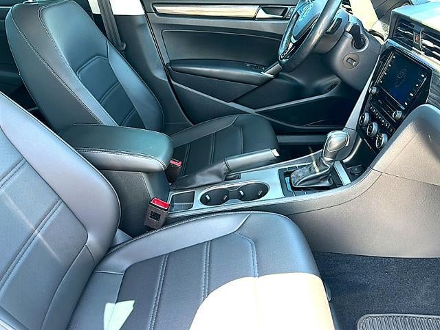 2020 Volkswagen Passat 2.0T R-Line Auto