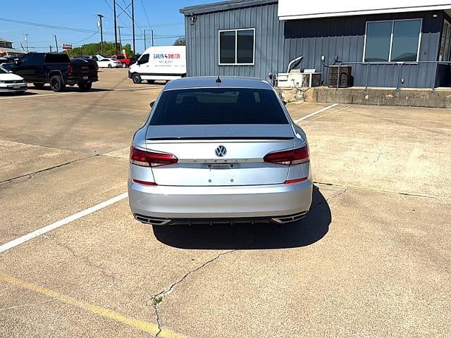 2020 Volkswagen Passat 2.0T R-Line Auto