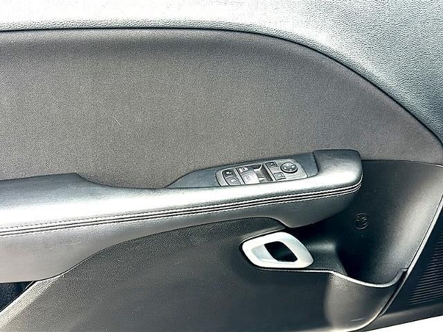 2023 Dodge Challenger SXT RWD