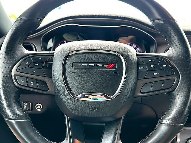 2023 Dodge Challenger SXT RWD