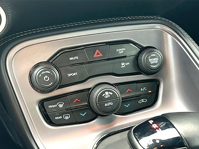2023 Dodge Challenger SXT RWD