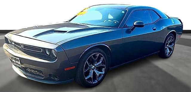 2015 Dodge Challenger SXT Plus's photo
