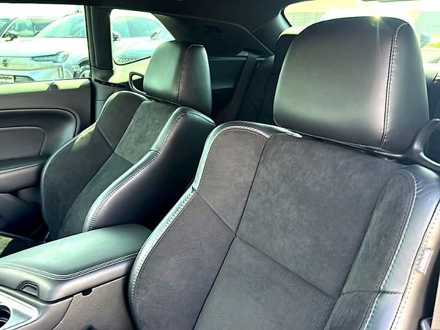 2018 Dodge Challenger R/T Plus Shaker RWD