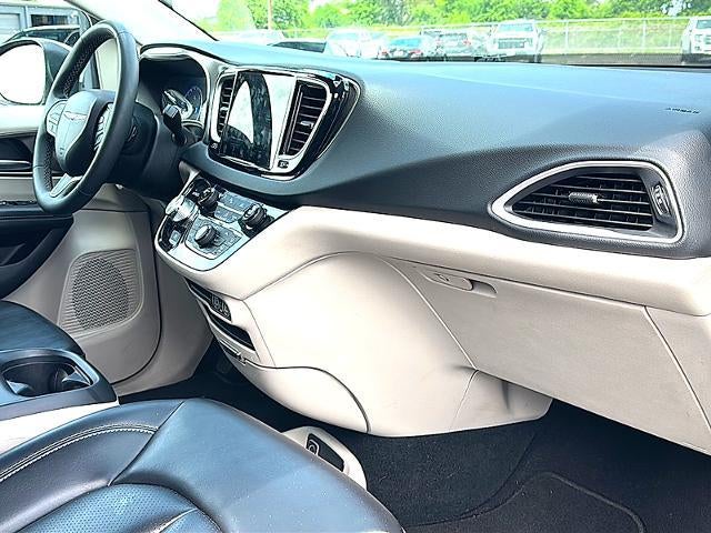 2023 Chrysler Pacifica Touring L FWD