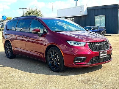 2023 Chrysler Pacifica Touring L FWD