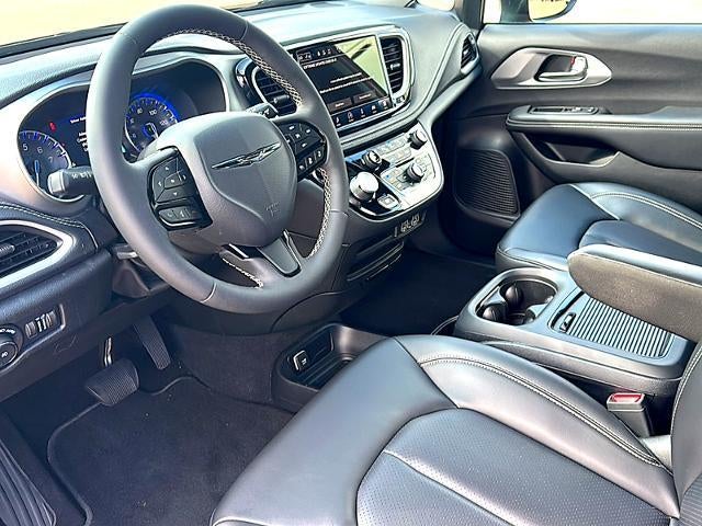 2023 Chrysler Pacifica Touring L FWD