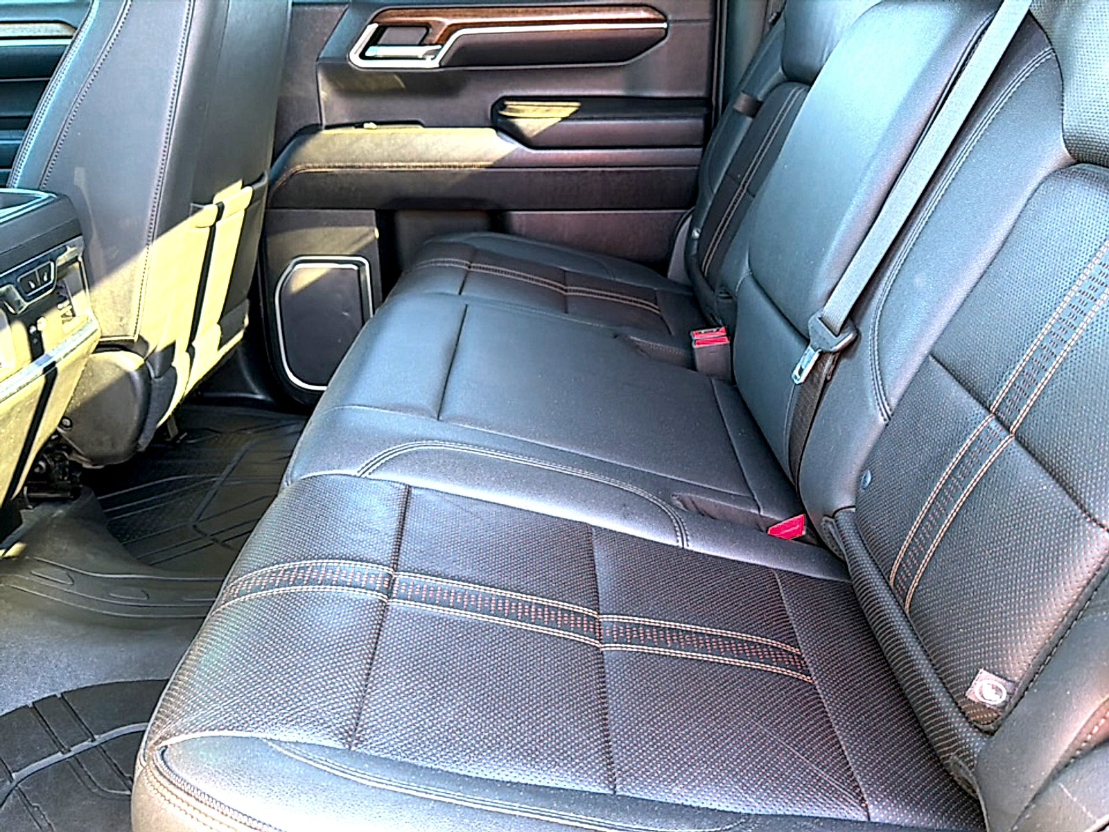 2023 Chevrolet Silverado 1500 4WD Crew Cab Short Bed High Country