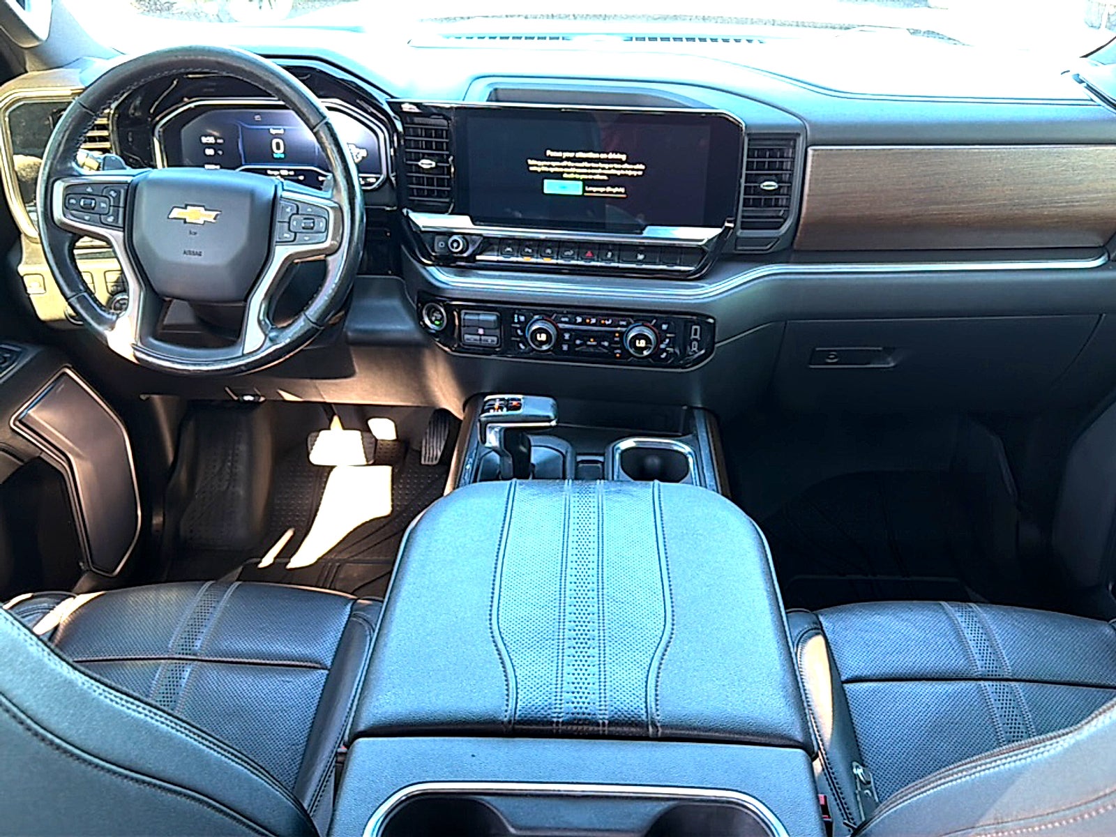 2023 Chevrolet Silverado 1500 4WD Crew Cab Short Bed High Country