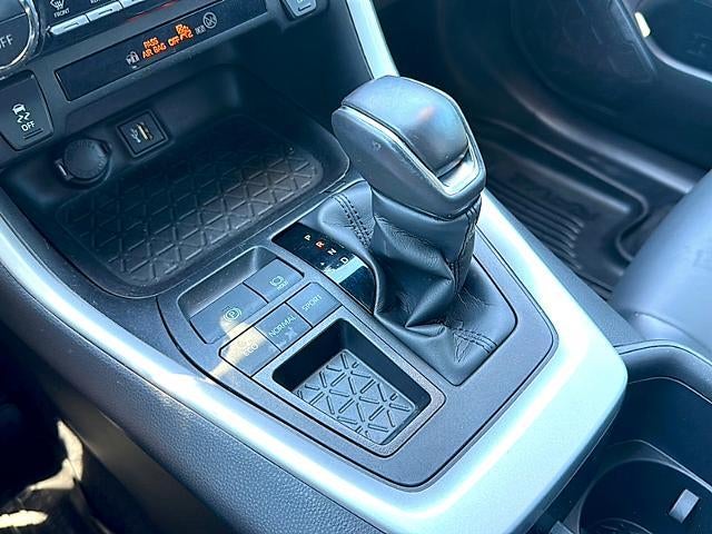 2023 Toyota RAV4 XLE Premium FWD (Natl)