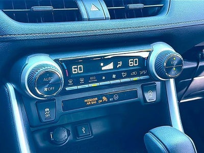 2020 Toyota RAV4 XLE FWD (GS)