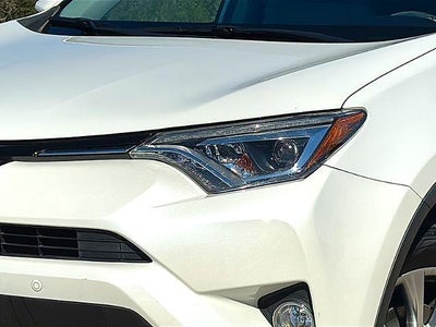 2017 Toyota RAV4 Platinum FWD (Natl)
