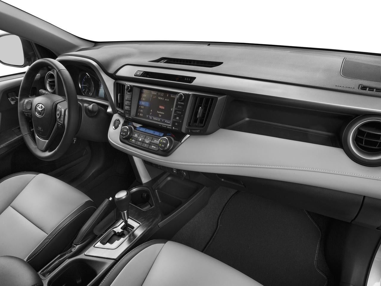 2017 Toyota RAV4 Platinum FWD (Natl)