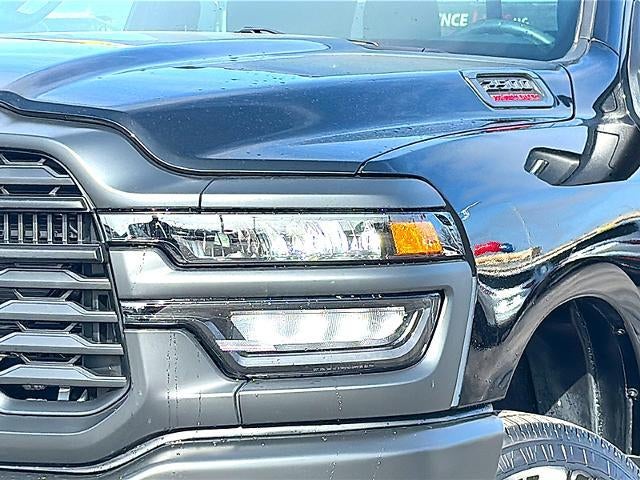 2026 RAM 2500 Tradesman 4x4 Crew Cab 6'4" Box